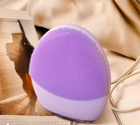FOREO LUNA silicone facial cleansing device in lavender